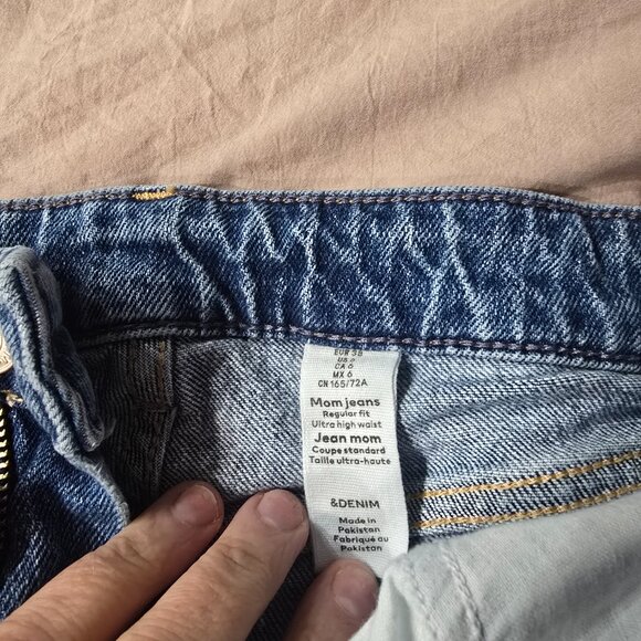 H&M mom jeans - Picture 2 of 2